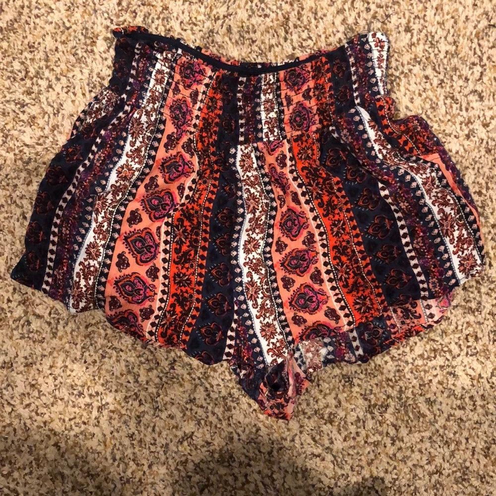 Medium loose dressy shorts